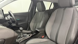 2021 (71) PEUGEOT 2008 1.2 PureTech 130 Allure Premium 5dr 5548285