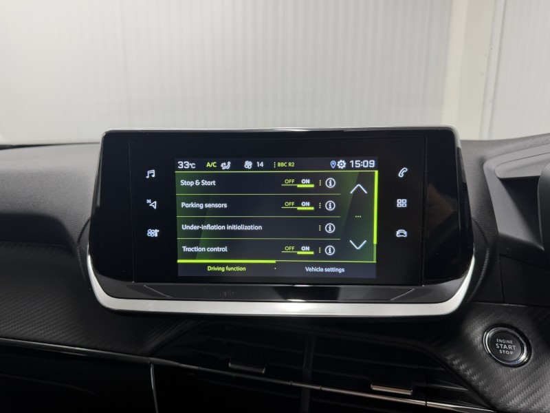 2021 (71) PEUGEOT 2008 1.2 PureTech 130 Allure Premium 5dr 5548295
