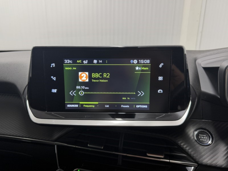 2021 (71) PEUGEOT 2008 1.2 PureTech 130 Allure Premium 5dr 5548293