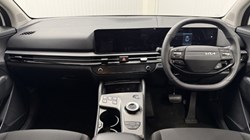2025 (75) KIA SPORTAGE 1.6T GDi HEV Pure 5dr Auto 5539399
