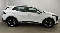 2025 (75) KIA SPORTAGE 1.6T GDi HEV Pure 5dr Auto 5539425