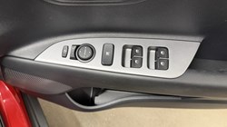 2025 (75) KIA STONIC 1.0T GDi 98 GT-Line 5dr 5542229