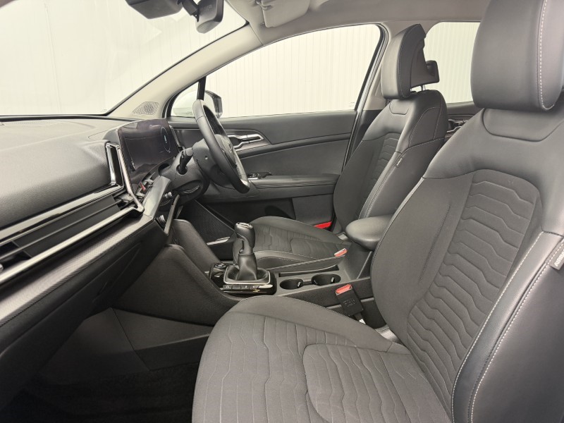 2023 (23) KIA SPORTAGE 1.6T GDi ISG 3 5dr 5556249