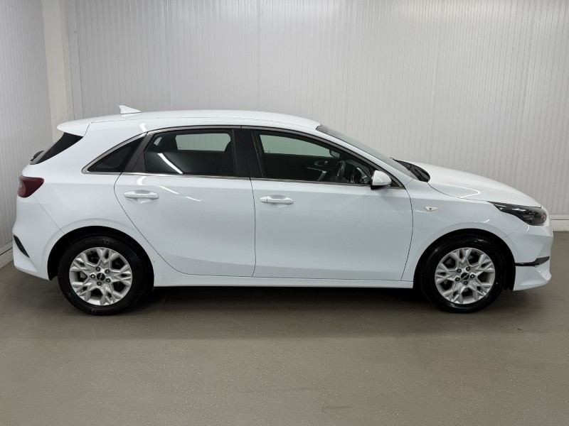 2022 (22) KIA CEED 1.0T GDi ISG 2 5dr 5606522