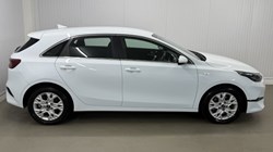 2022 (22) KIA CEED 1.0T GDi ISG 2 5dr 5606522