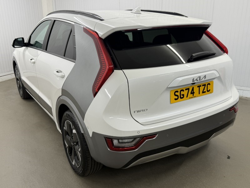 2024 (74) KIA NIRO 150kW 4 65kWh 5dr Auto 5609121