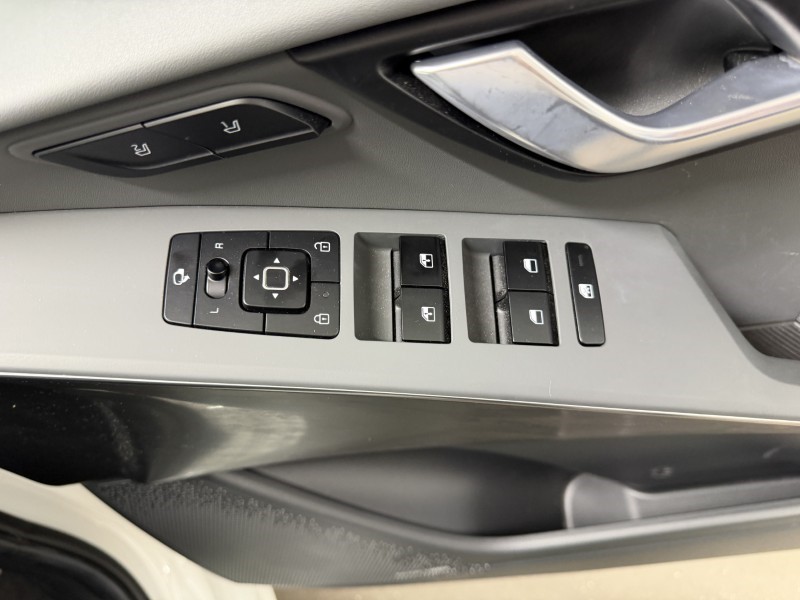 2024 (74) KIA NIRO 150kW 4 65kWh 5dr Auto 5609136