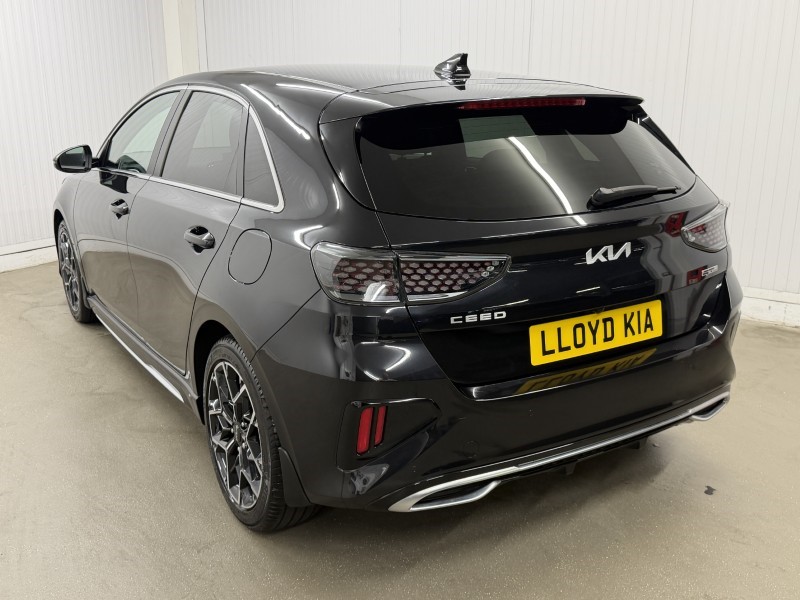 2025 (25) KIA CEED 1.5T GDi ISG 138 GT-Line 5dr DCT 5582576