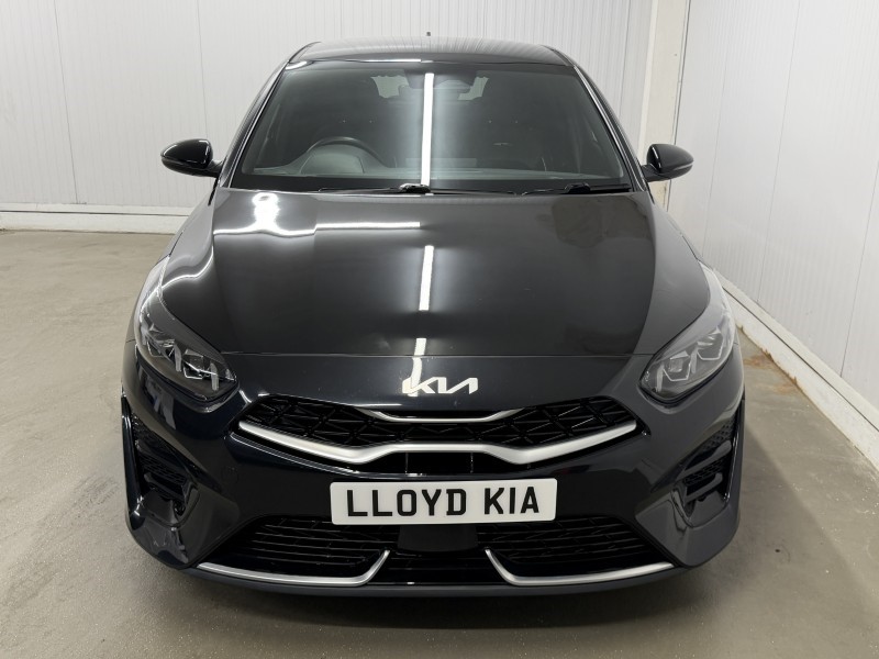 2025 (25) KIA CEED 1.5T GDi ISG 138 GT-Line 5dr DCT 5582612