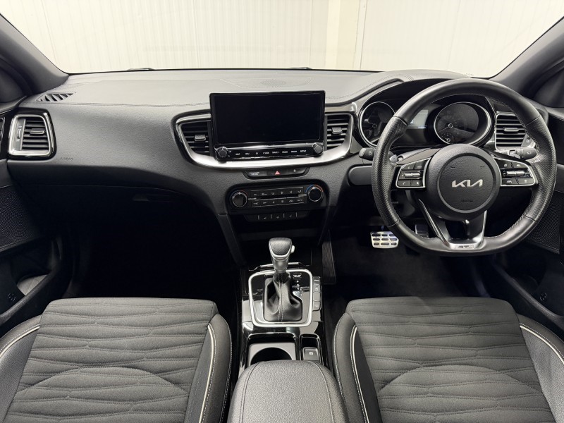 2025 (25) KIA CEED 1.5T GDi ISG 138 GT-Line 5dr DCT 5582586