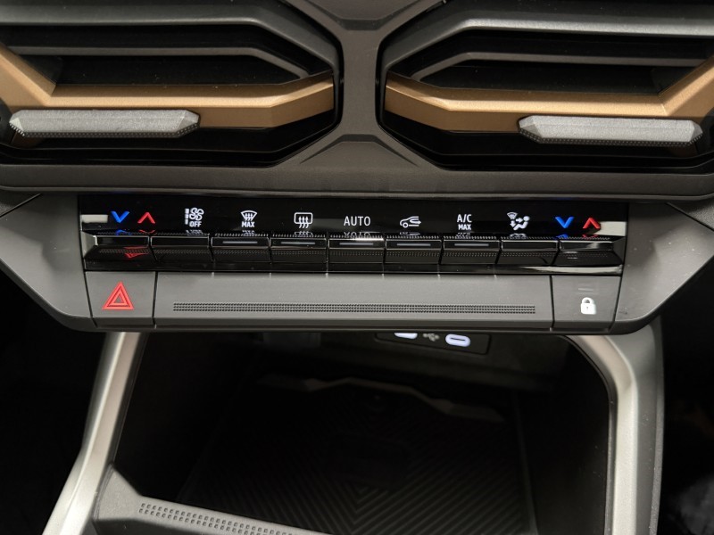 2026 (75) DACIA BIGSTER 1.8 Hybrid 155 Extreme 5dr Auto 5592071