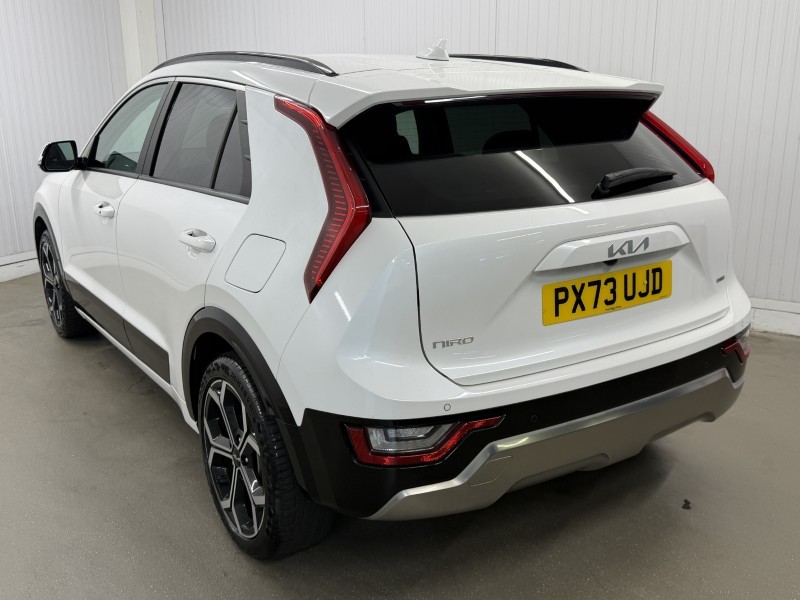2023 (73) KIA NIRO 1.6 GDi Hybrid 3 5dr DCT 5612278