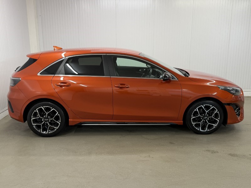 2022 (22) KIA CEED 1.5T GDi ISG GT-Line 5dr 5579129
