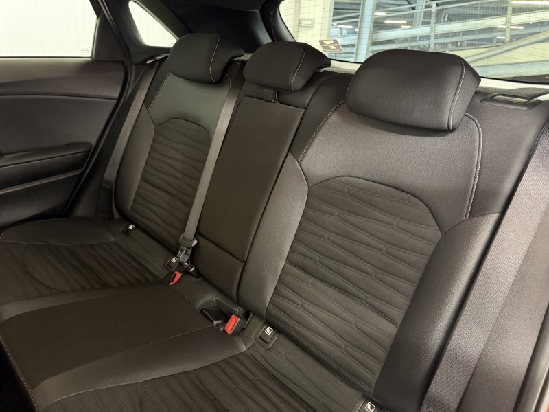 2022 (22) KIA CEED 1.5T GDi ISG GT-Line 5dr 5579102