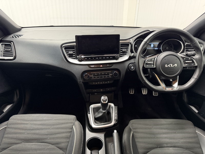 2022 (22) KIA CEED 1.5T GDi ISG GT-Line 5dr 5579104