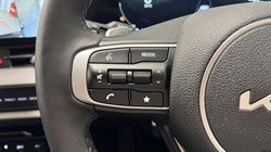 2025 (25) KIA SPORTAGE 1.6T GDi 207 HEV GT-Line S 5dr Auto 5567700