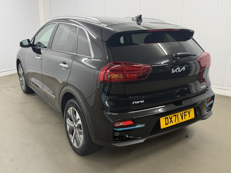 2021 (71) KIA E-NIRO 150kW 4 PLUS 64kWh 5dr Auto 5588326