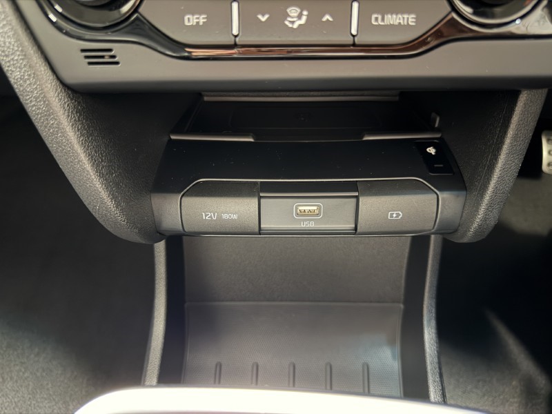 2021 (71) KIA E-NIRO 150kW 4 PLUS 64kWh 5dr Auto 5588357