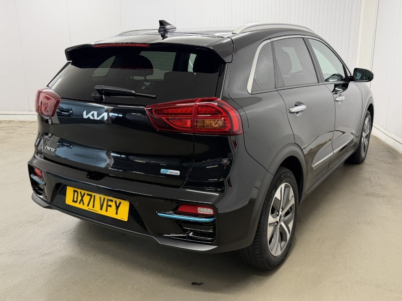 2021 (71) KIA E-NIRO 150kW 4 PLUS 64kWh 5dr Auto 5588330