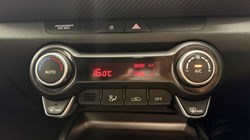 2023 (23) KIA STONIC 1.0T GDi 48V GT-Line S 5dr 5638344