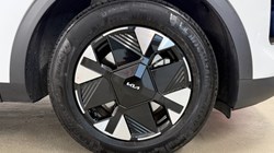 2025 (75) KIA SPORTAGE 1.6T GDi HEV Pure 5dr Auto 5588109