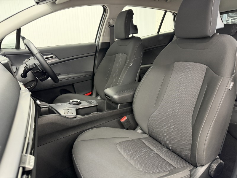 2025 (75) KIA SPORTAGE 1.6T GDi HEV Pure 5dr Auto 5588079