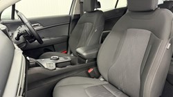 2025 (75) KIA SPORTAGE 1.6T GDi HEV Pure 5dr Auto 5588079