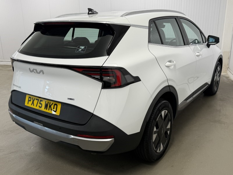 2025 (75) KIA SPORTAGE 1.6T GDi HEV Pure 5dr Auto 5588076