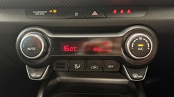 2021 (71) KIA STONIC 1.0T GDi 48V GT-Line 5dr 5635955