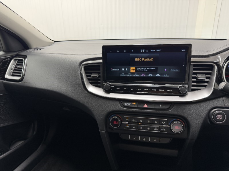 2025 (25) KIA CEED 1.5T GDi ISG 138 3 5dr DCT 5601819