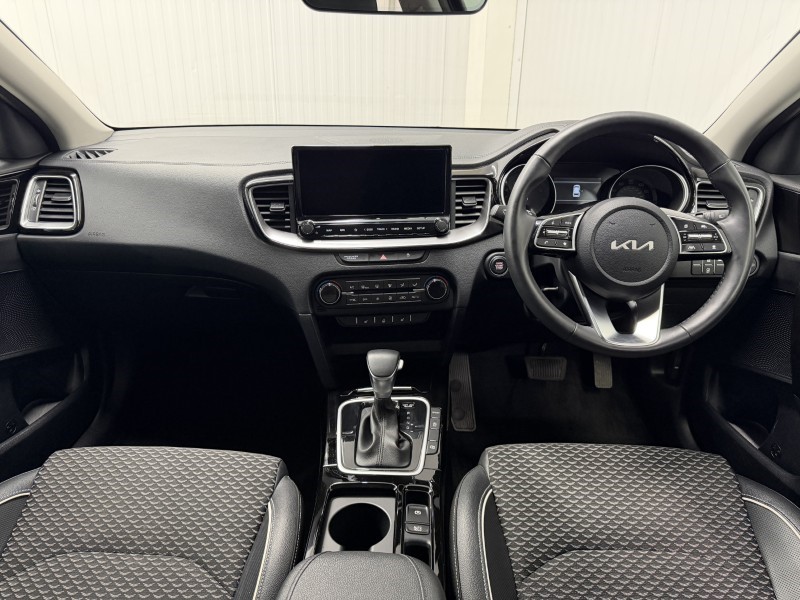 2025 (25) KIA CEED 1.5T GDi ISG 138 3 5dr DCT 5601815