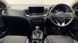 2025 (25) KIA CEED 1.5T GDi ISG 138 3 5dr DCT 5601815