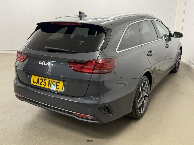 2025 (25) KIA CEED 1.5T GDi ISG 138 3 5dr DCT 5601809