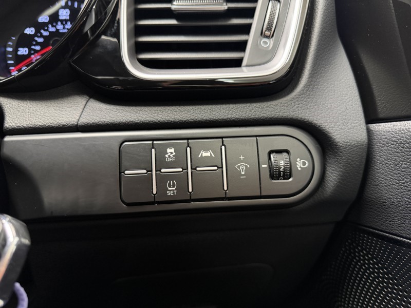 2024 (24) KIA CEED 1.5T GDi ISG 138 GT-Line 5dr 5645969