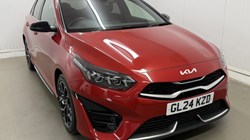 2024 (24) KIA CEED 1.5T GDi ISG 138 GT-Line 5dr 5645971