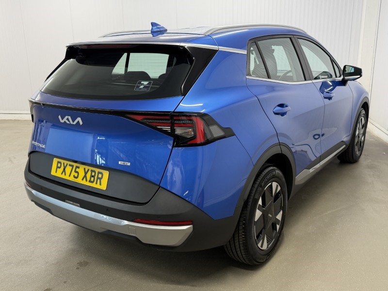 2025 (75) KIA SPORTAGE 1.6T GDi HEV Pure 5dr Auto 5605628