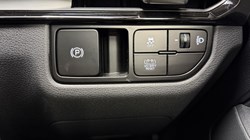 2025 (75) KIA SPORTAGE 1.6T GDi HEV Pure 5dr Auto 5605657