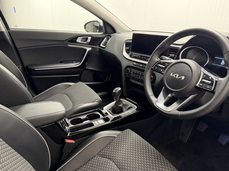 2023 (23) KIA XCEED 1.5T GDi ISG 3 5dr 5647531