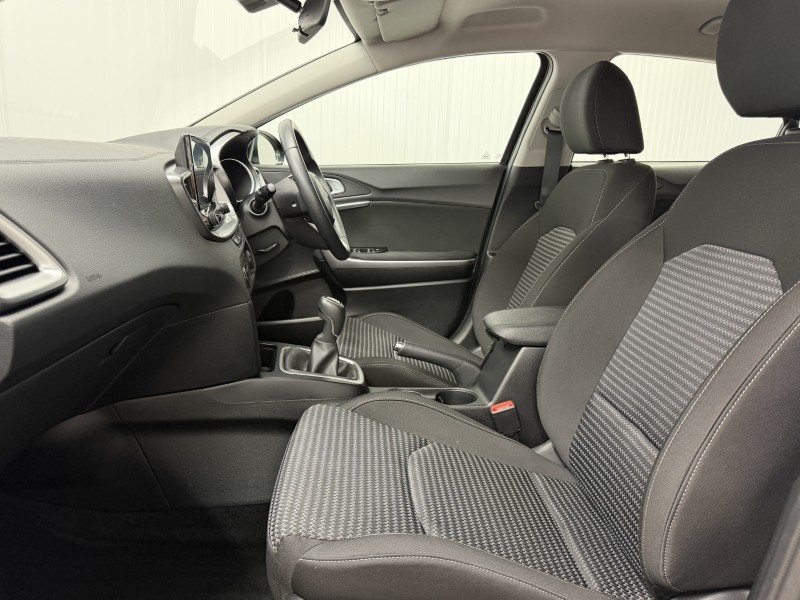 2025 (75) KIA XCEED 1.5T GDi ISG 138 2 5dr 5641357