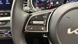 2025 (75) KIA XCEED 1.5T GDi ISG 138 2 5dr 5641376