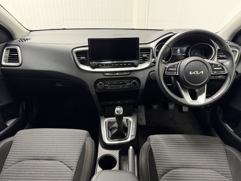 2025 (75) KIA XCEED 1.5T GDi ISG 138 2 5dr 5641360