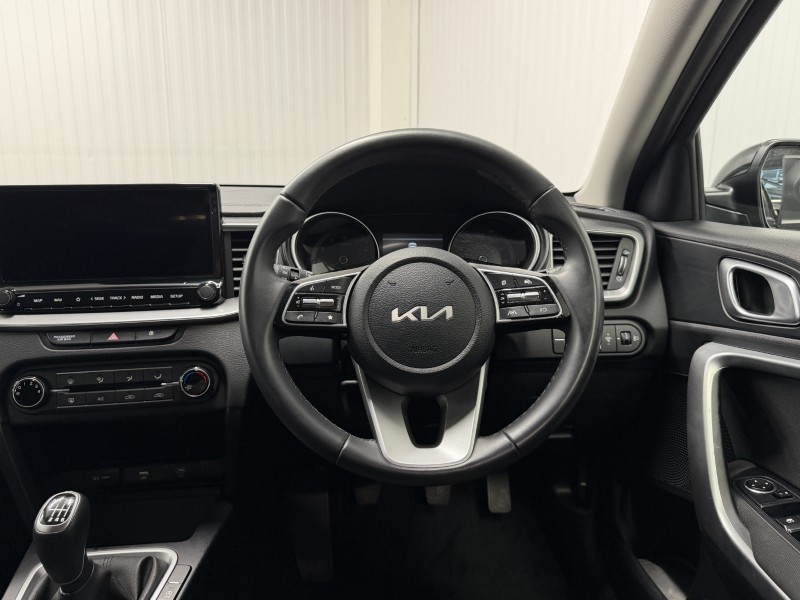 2025 (75) KIA XCEED 1.5T GDi ISG 138 2 5dr 5641361