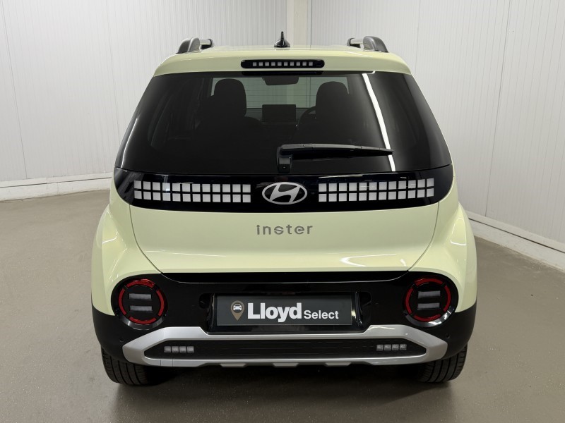 2025 (75) HYUNDAI INSTER 85kW 02 49kWh 5dr Auto 5707158