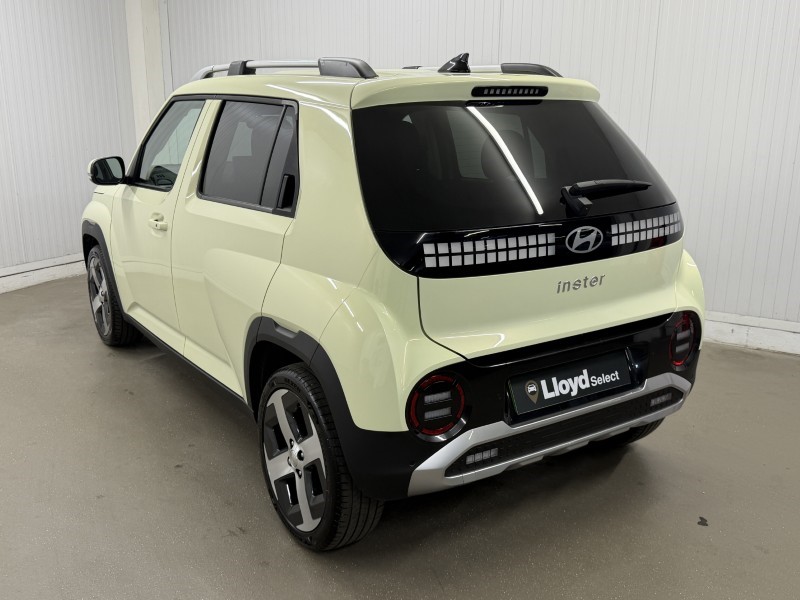 2025 (75) HYUNDAI INSTER 85kW 02 49kWh 5dr Auto 5707156