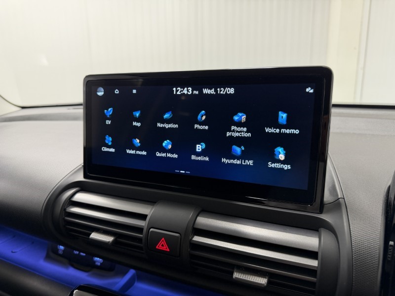 2025 (75) HYUNDAI INSTER 85kW 02 49kWh 5dr Auto 5707172