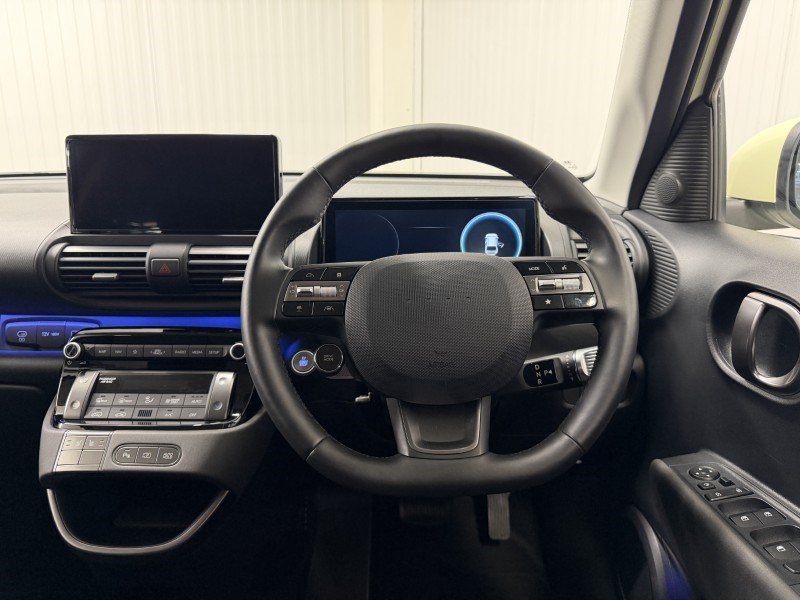 2025 (75) HYUNDAI INSTER 85kW 02 49kWh 5dr Auto 5707167