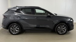 2024 (74) KIA SPORTAGE 1.6T GDi 207 HEV GT-Line 5dr Auto 5709257