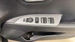 2025 (75) KIA STONIC 1.0T GDi 48V 98 GT-Line S 5dr DCT 5706553