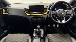2020 (20) KIA XCEED 1.4T GDi ISG First Edition 5dr 5691172