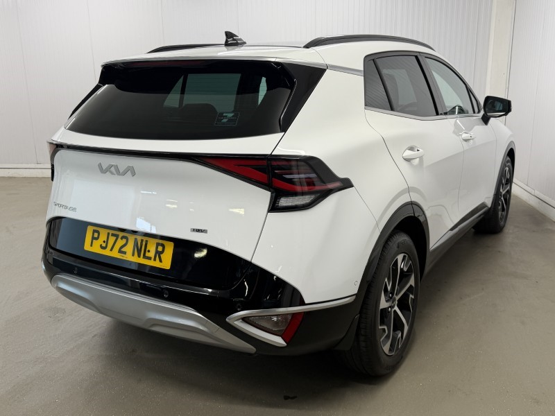 2022 (72) KIA SPORTAGE 1.6T GDi HEV 4 5dr Auto 5681900